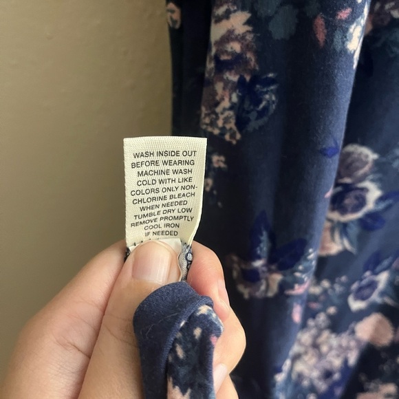 Floral Print Dress - Picture 7 of 8